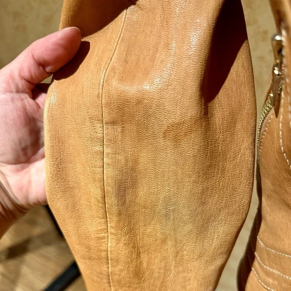 Andrew Marc - Camel color -cropped- Distressed Leather Blazer Jacket - Picture 8 of 10